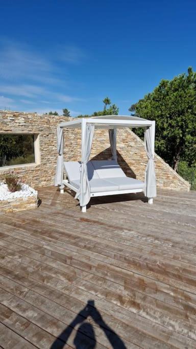 Magnifique Villa De Luxe Au Coeur De La Garrigue Nimes Ngoại thất bức ảnh